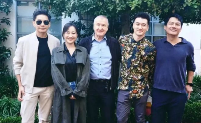 独自跑去美国的高圣远5年后怎么样了瓦力棋牌试玩那个在婚礼上丢下媳妇(图6)